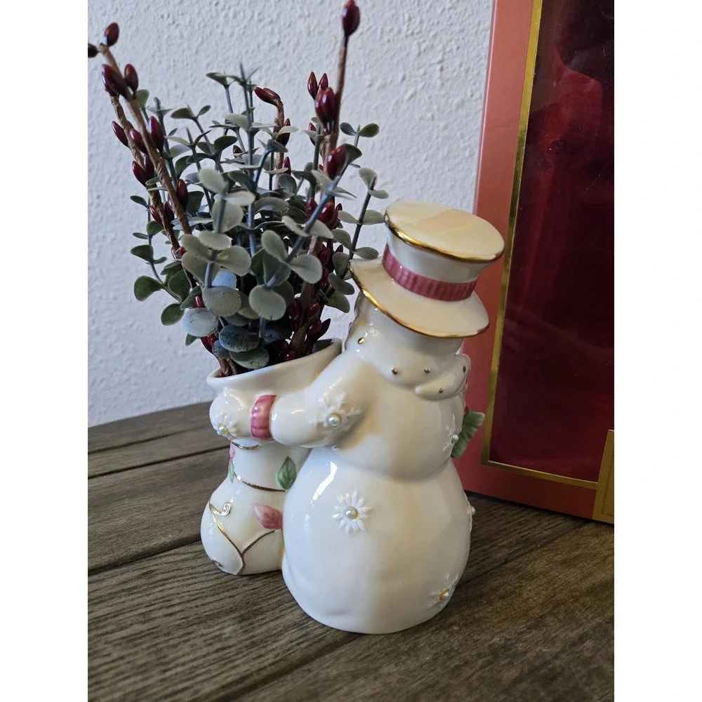 Lenox For The Holidays Petals And Pearls Snowman Christmas Porcelain Bud Vase